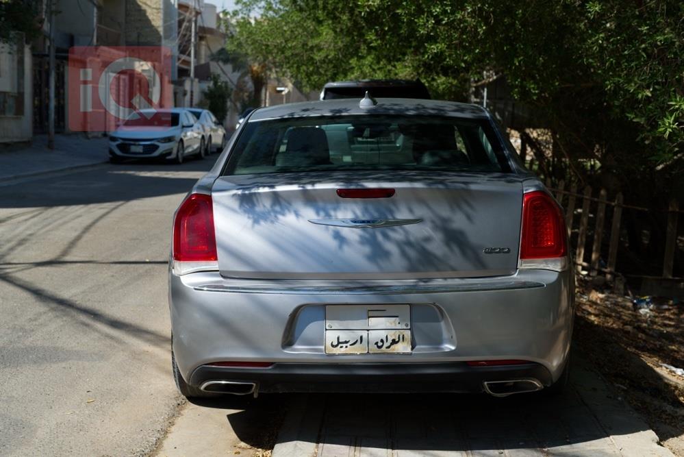 كرايسلر 300